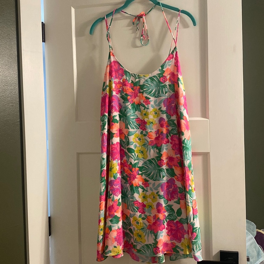 NWOT floral strappy dress size large